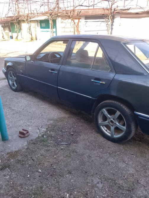 Mercedes W124 1994 год Бендеры Бендеры - изображение 8