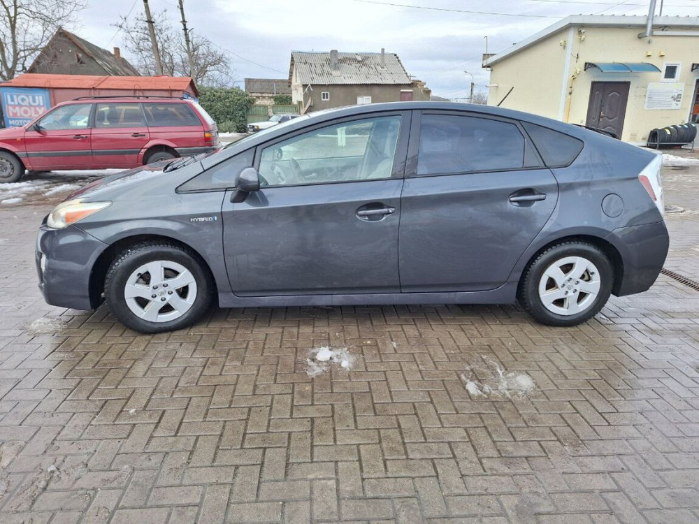 Toyota Prius 2011 год Бендеры Бендеры - изображение 3