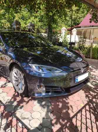Tesla Model S 2016 an Tiraspol Tiraspol