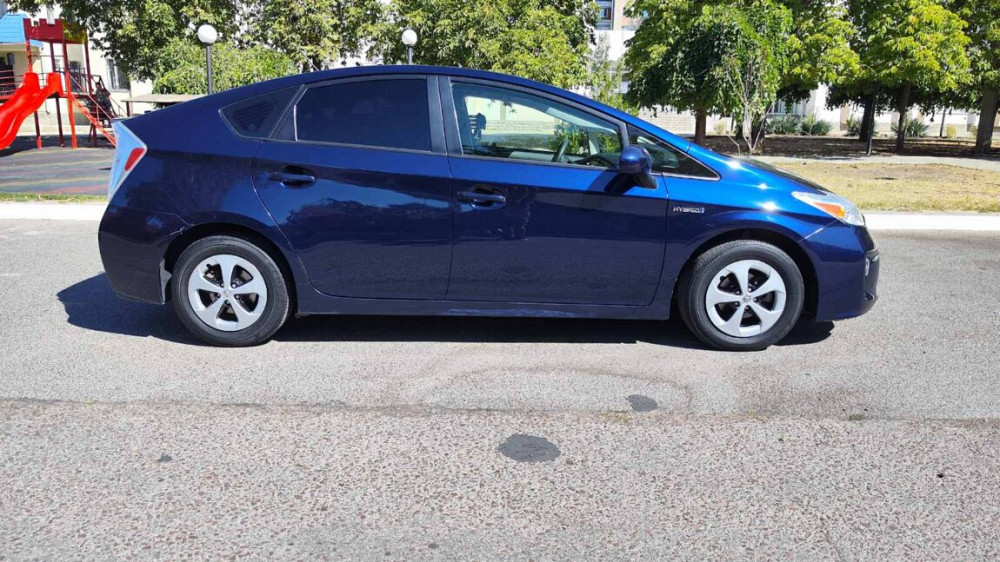 Toyota Prius 2013 год Тирасполь Тирасполь - изображение 3