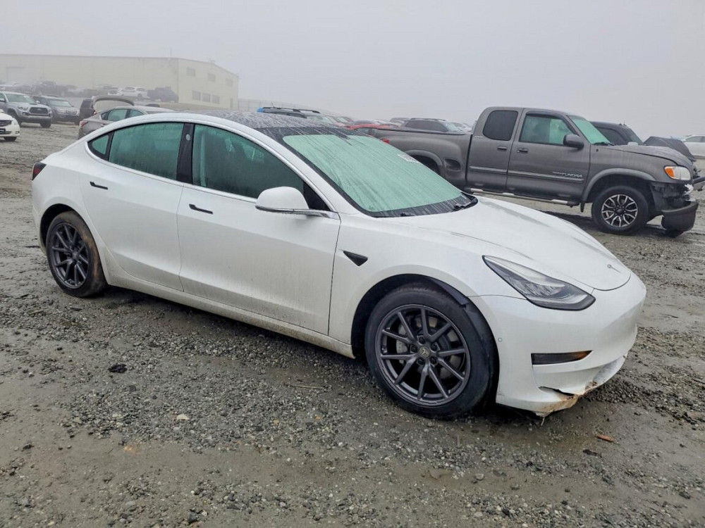 2020 TESLA MODEL 3 Tiraspol - fotografie 3