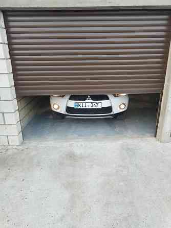 Продам паркетник OUTLENDER! Бензин- метан 10100$ Новая "Мишлен" резина Tiraspol