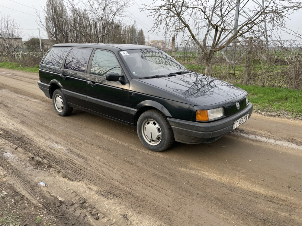 Volkswagen Passat 1989 год Тирасполь Тирасполь - изображение 2