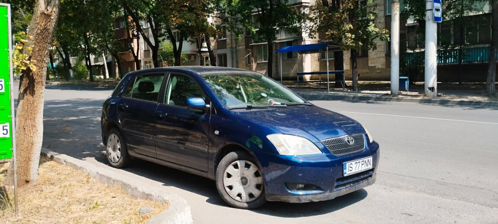 Toyota Corolla 2003 an Sucleia Sucleia - fotografie 3