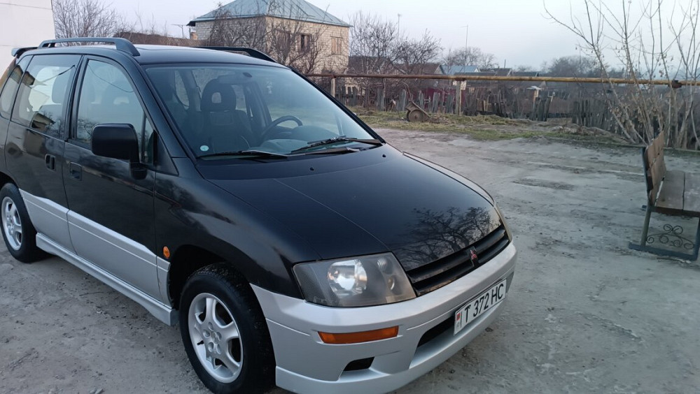 Mitsubishi Runner Spațiu 2000 an Dnestrovsc Dnestrovsc - fotografie 1