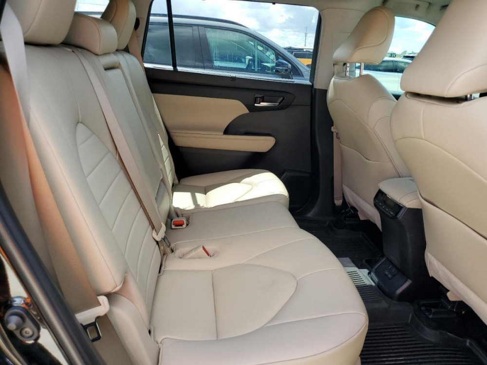 Toyota Highlander 2022 год Кишинёв Кишинёв - изображение 7