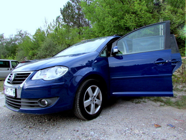 Volkswagen Touran 2008 an Rîbnița Rîbnița - fotografie 3