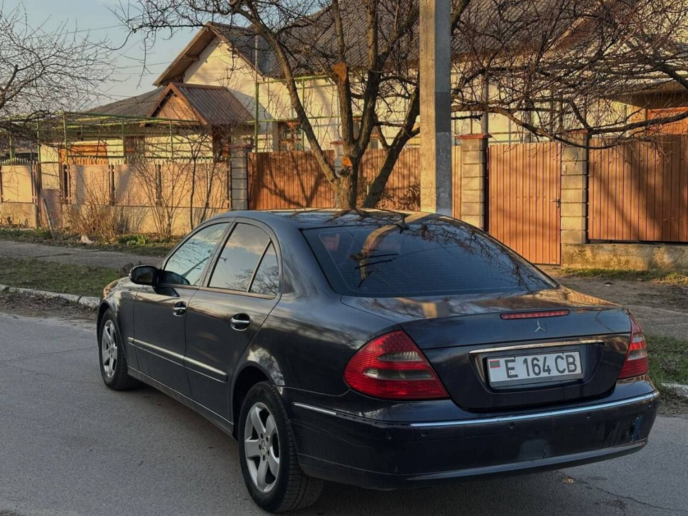 Mercedes E-Class 2004 an Dubăsari Dubăsari - fotografie 3