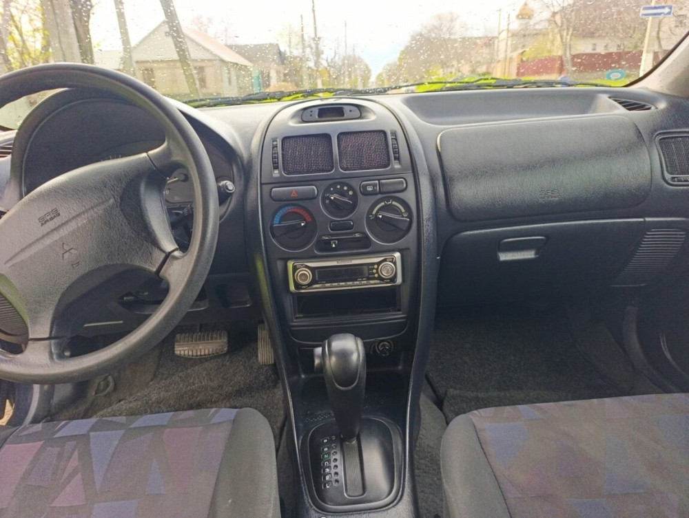 Mitsubishi Carisma 1998 год Бендеры Бендеры - изображение 8