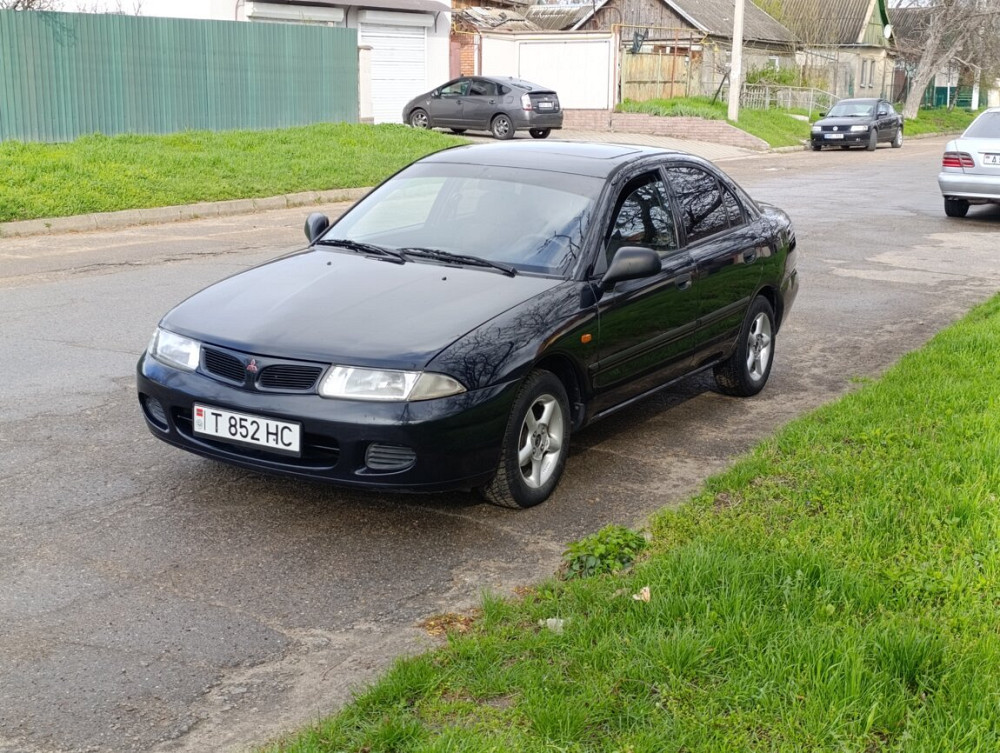 Mitsubishi Carisma 1998 год Бендеры Бендеры - изображение 3