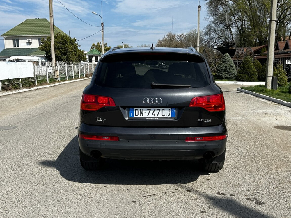 Audi Q7 2009 an Tiraspol Tiraspol - fotografie 3