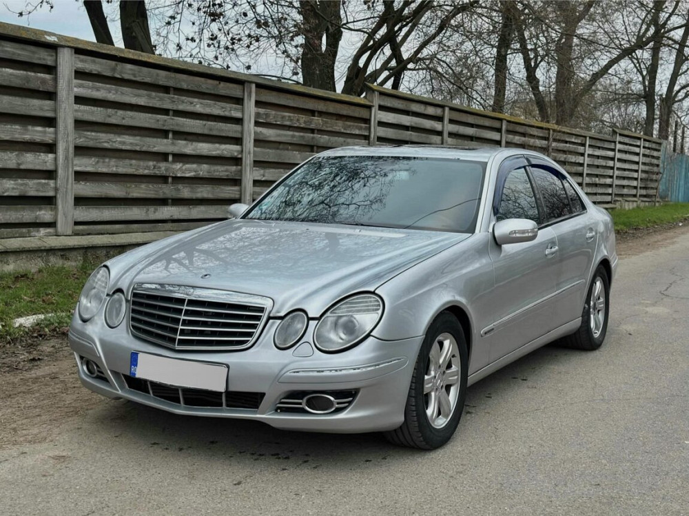 Mercedes E-Class 2004 an Dubăsari Dubăsari - fotografie 1