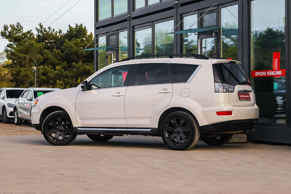 Mitsubishi Outlander 2012 год Кишинёв Кишинёв - изображение 4