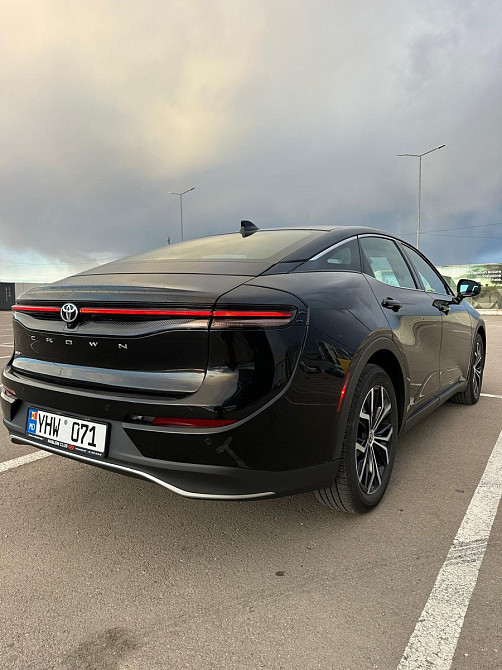 Toyota Coroană 2023 an Chişinău Chişinău - fotografie 3