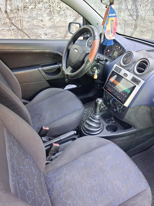 Ford Fiesta 2006 год Кишинёв Кишинёв - изображение 6