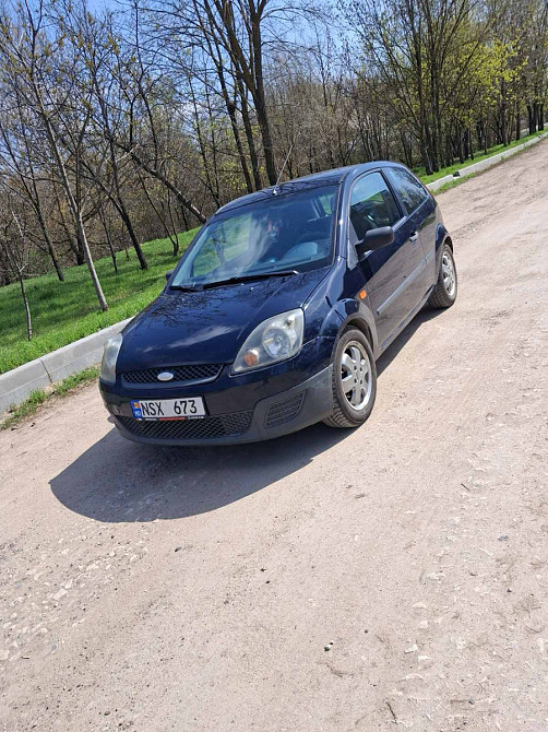 Ford Fiesta 2006 год Кишинёв Кишинёв - изображение 1