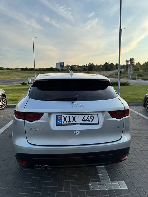 Jaguar F-Pace 2017 an Chişinău Chişinău - fotografie 2