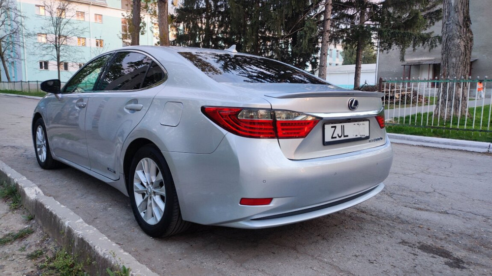 Lexus ES300h Нейтральные номера Rîbnița - fotografie 8