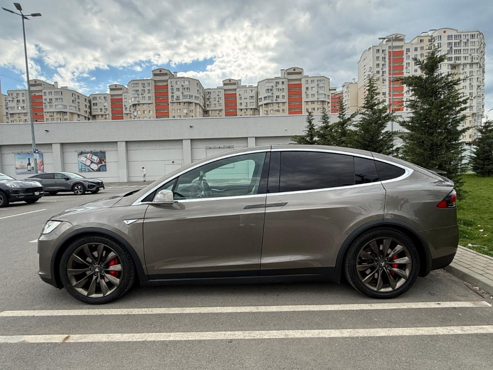 Tesla Model X 2016 год Кишинёв Кишинёв - изображение 8