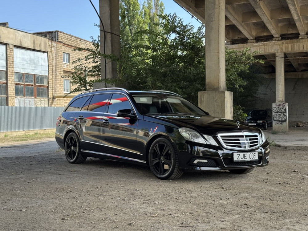 Mercedes E-Class 2010 an Tiraspol Tiraspol - fotografie 2