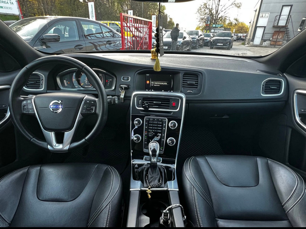 Volvo V60 2016 an Chişinău Chişinău - fotografie 9