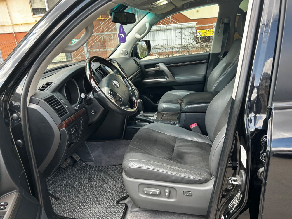 Toyota Land Cruiser 2008 год Кишинёв Кишинёв - изображение 9