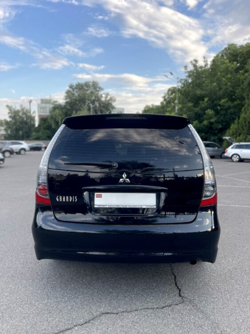 Mitsubishi Grandis 2006 год Бендеры Бендеры - изображение 2