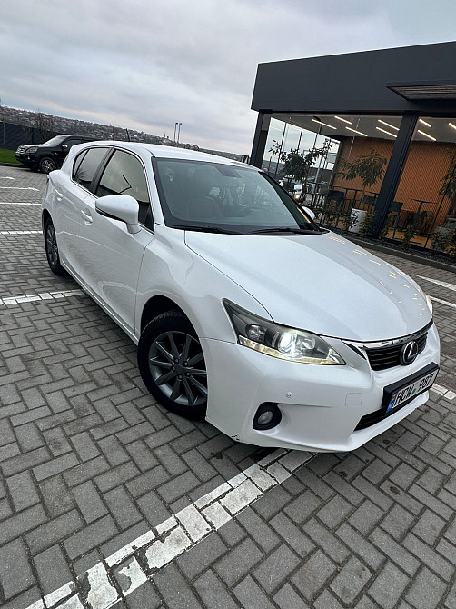 Lexus CT Series Chişinău - fotografie 1