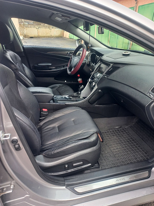 Hyundai Sonata 2012 год Кишинёв Кишинёв - изображение 9