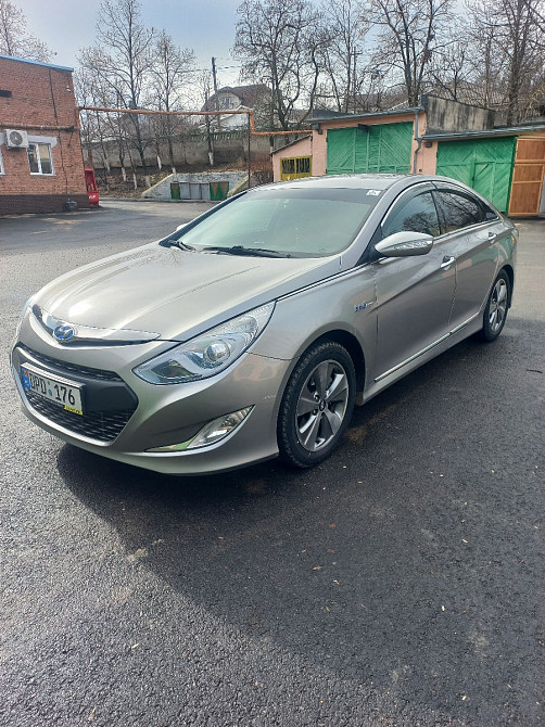 Hyundai Sonata 2012 год Кишинёв Кишинёв - изображение 3