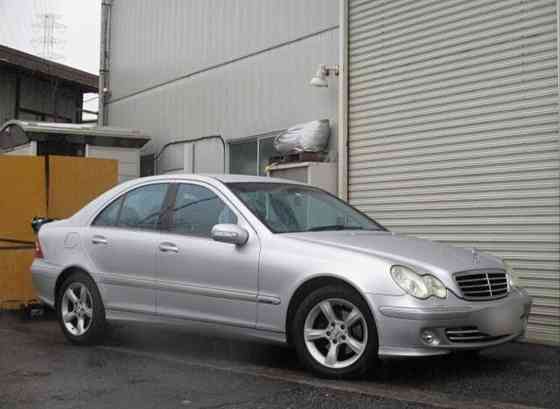 Mercedes C-Class 2003 an Bender Bender