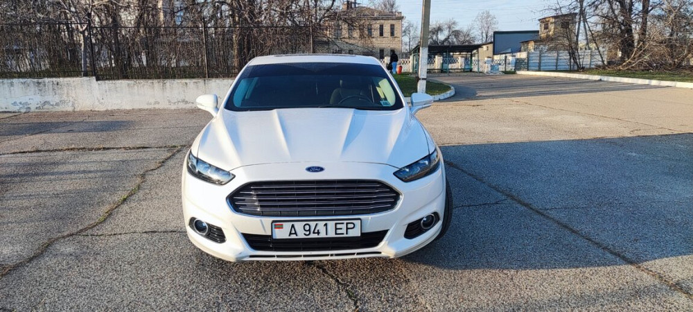 Ford Fusion 2014 an Bender Bender - fotografie 1