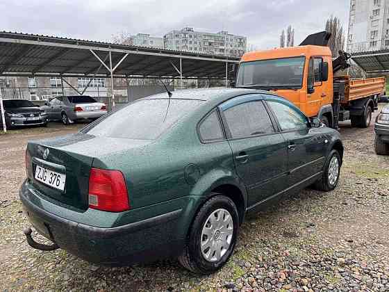 Volkswagen Passat 1999 an Bender Bender