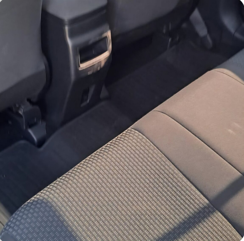 Toyota Corolla 2017 an Bender Bender - fotografie 6