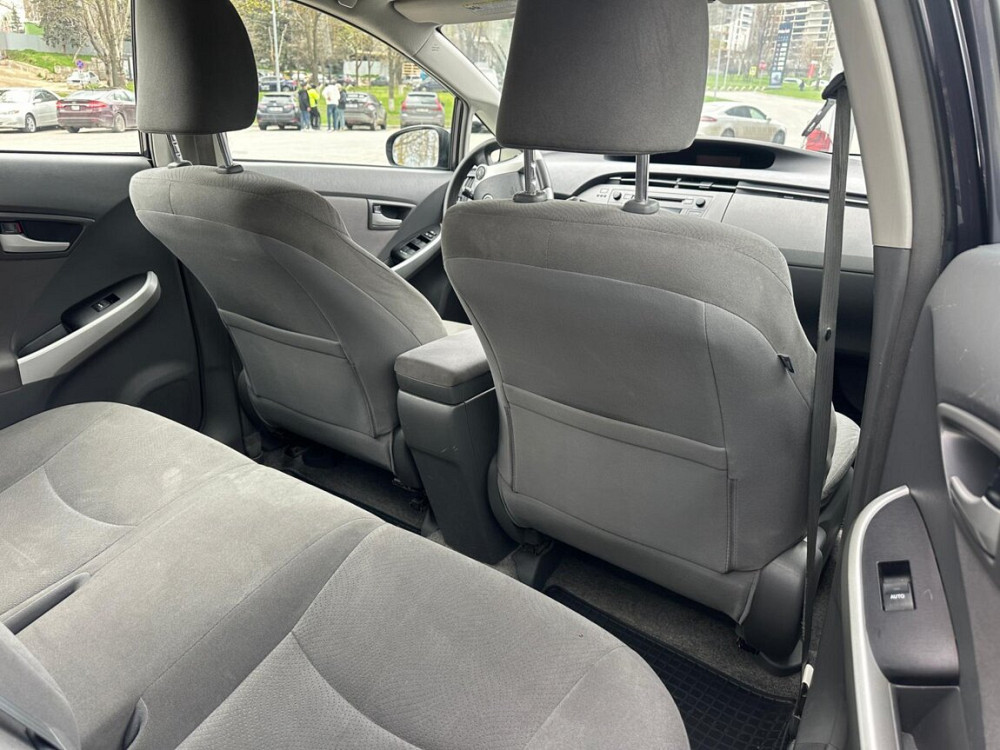 Toyota Prius 2011 an Chişinău Chişinău - fotografie 10