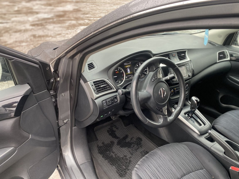 Nissan Sentra 2016 an Bender Bender - fotografie 8