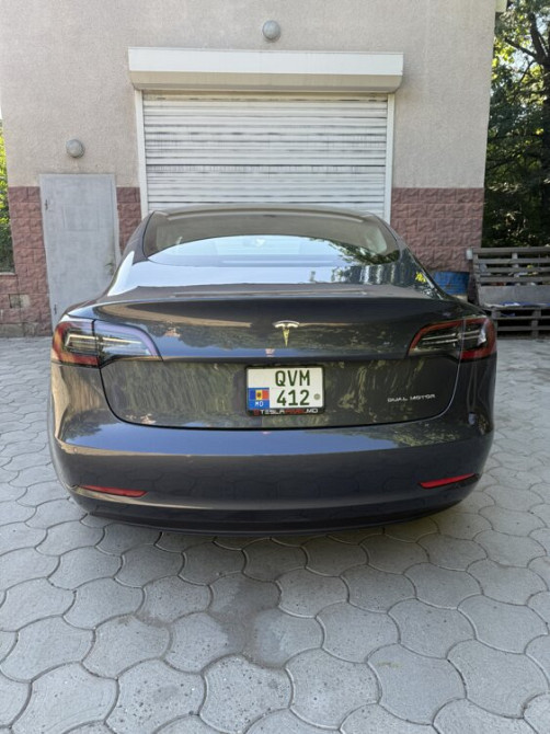 Tesla Model 3 2022 год Бендеры Бендеры - изображение 3