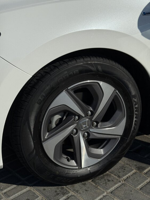 Honda Insight 2019 an Tiraspol Tiraspol - fotografie 5