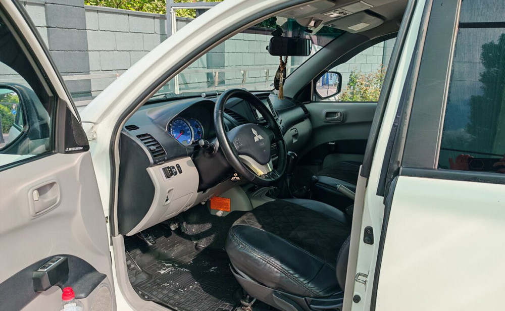 Mitsubishi L200 2.5DiD 2007г. Рыбница - изображение 8