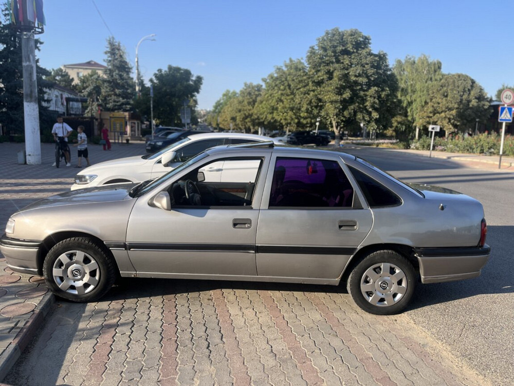 Opel Vectra 1994 год Дубоссары Dubăsari - fotografie 2