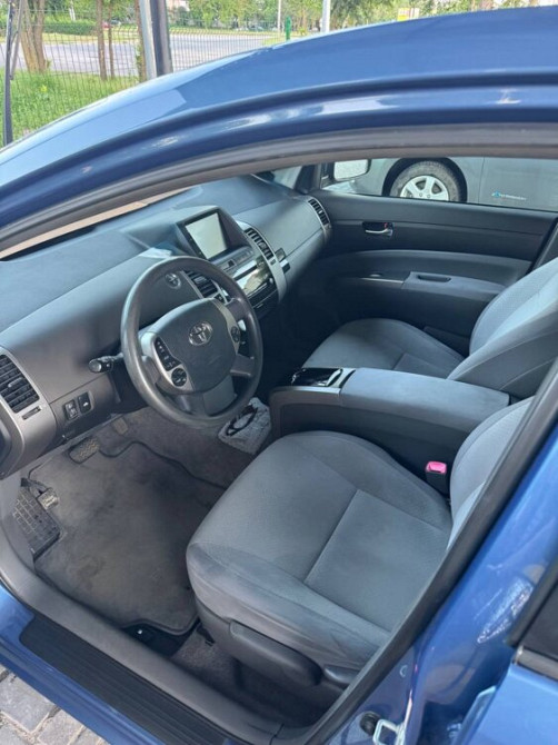 Toyota Prius 2004 год Тирасполь Тирасполь - изображение 3