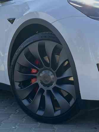 Tesla Y Perfomance Tiraspol