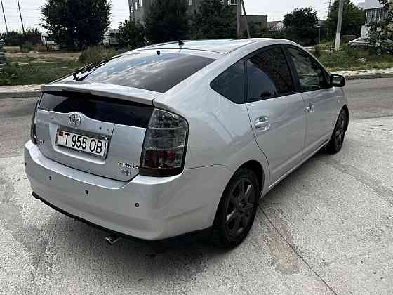 Toyota Prius 1.5 гибрид метан 15 кубов 6300$ возможен обмен Тирасполь