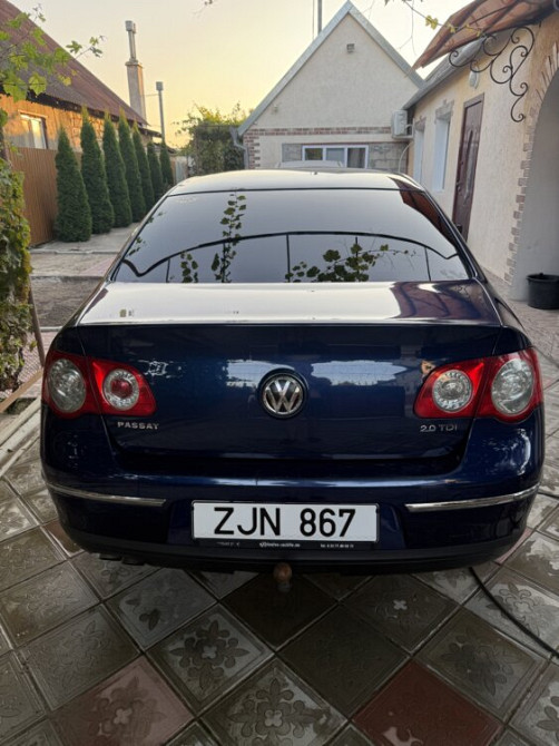 Volkswagen Passat 2008 год Парканы Парканы - изображение 1