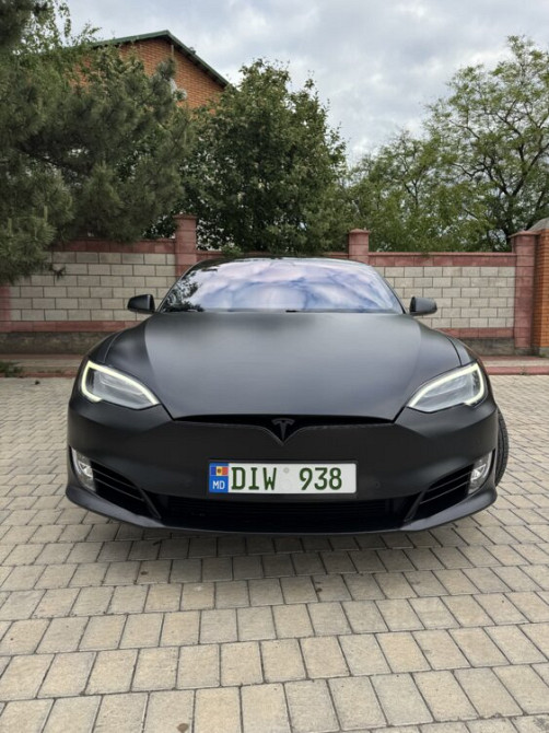Tesla Model S 2020 an Tiraspol Tiraspol - fotografie 8