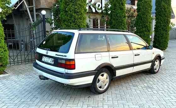 Volkswagen Passat 1993 год Суклея Суклея