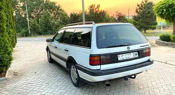 Volkswagen Passat 1993 год Суклея Суклея
