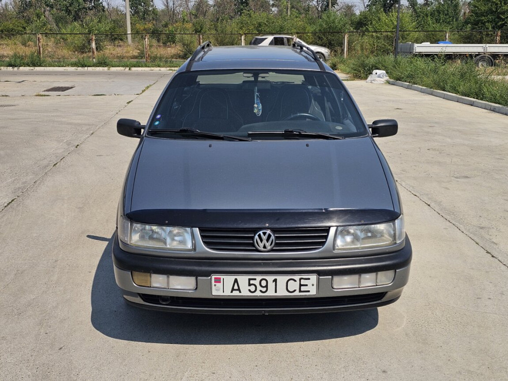 Volkswagen Passat 1994 год Тирасполь Tiraspol - fotografie 4