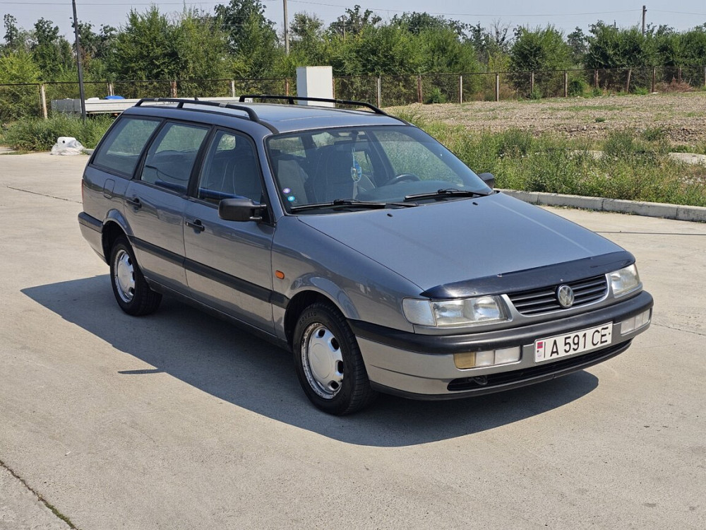 Volkswagen Passat 1994 год Тирасполь Tiraspol - fotografie 2