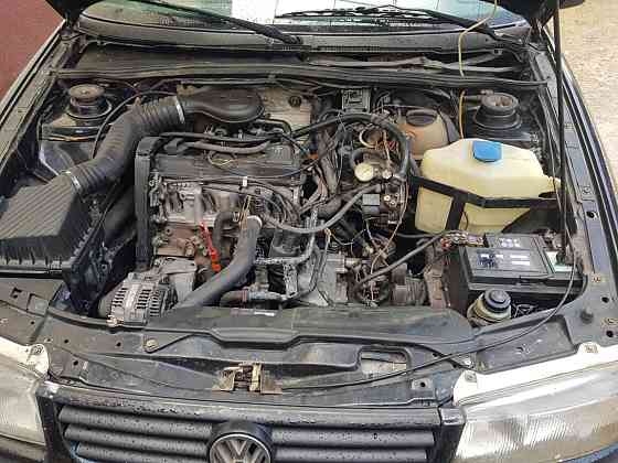 Volkswagen Passat 1995 год Резина Резина
